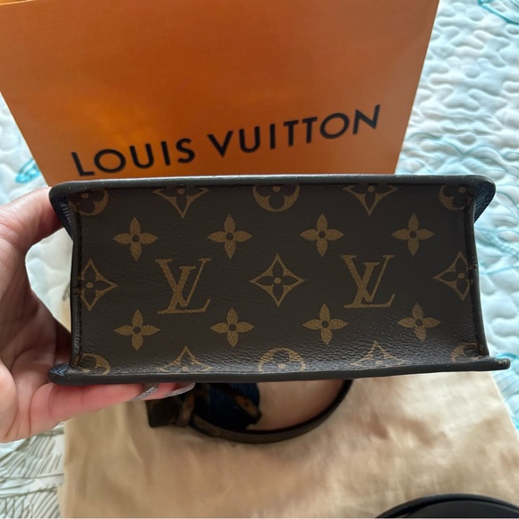 Louis Vuitton Spring Street Handbag Monogram Vernis with Monogram Canvas - Picture 11 of 13